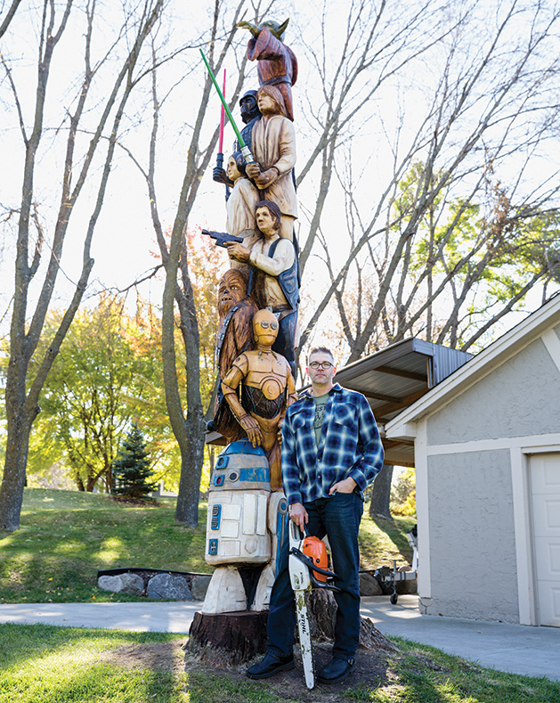 Chainsaw artist Adam Gale